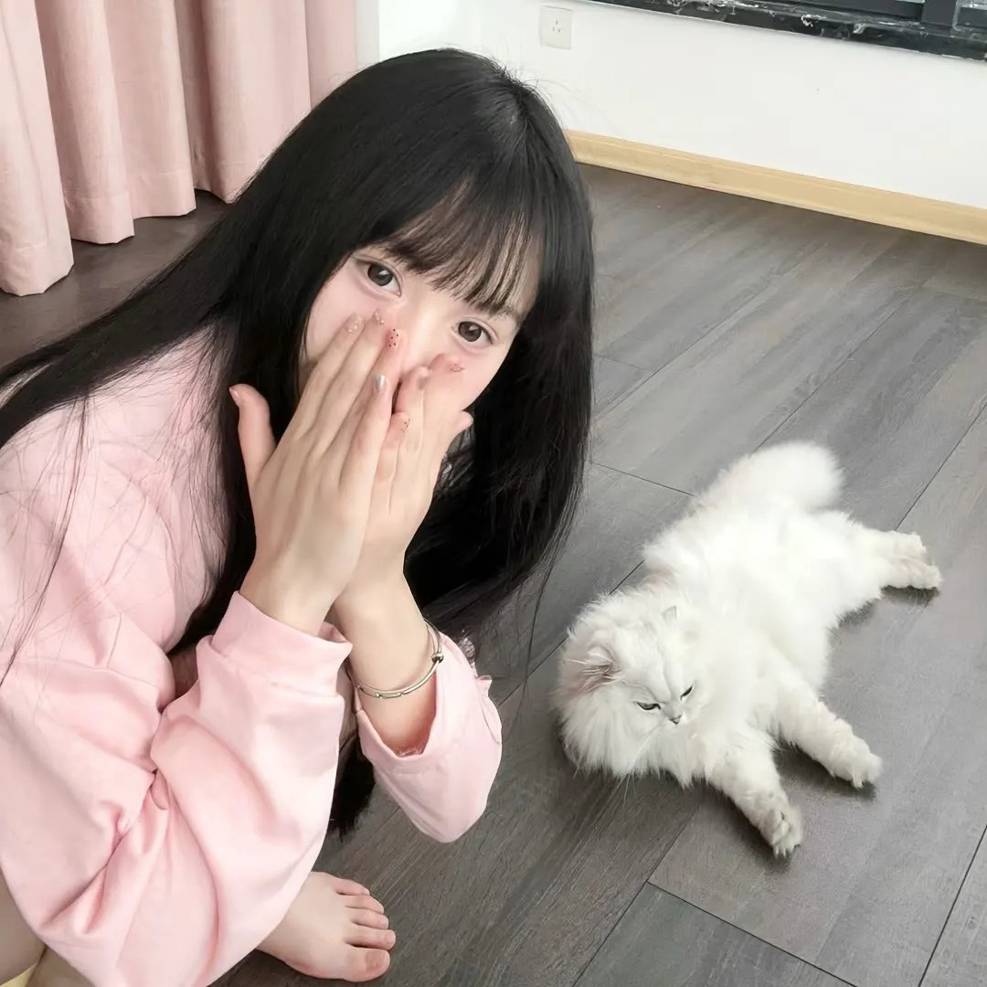 迎风伫立的狮子